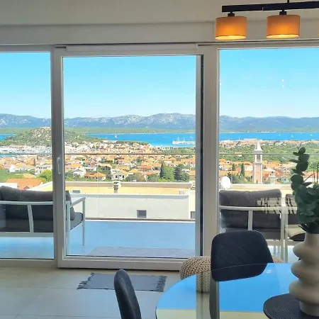 With A View And Heated Pool In Croatia
