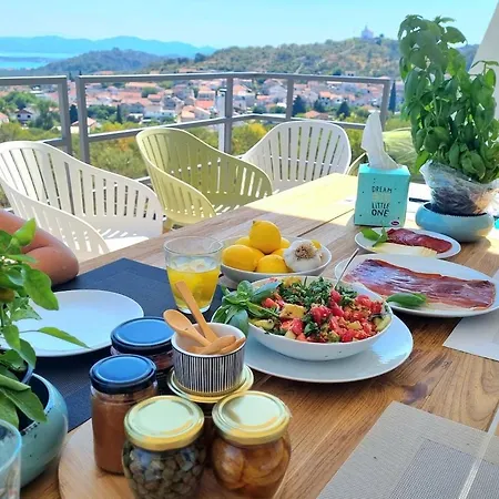 With A View And Heated Pool In Croatia Apartment